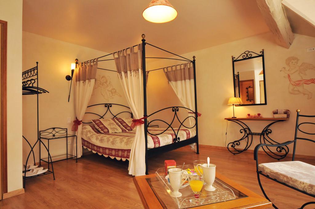 Villa La P'Tite Boulonne Festigny  Zimmer foto